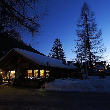 Camping Catinaccio Rosengarten Pozza di Fassa Exteriör bild